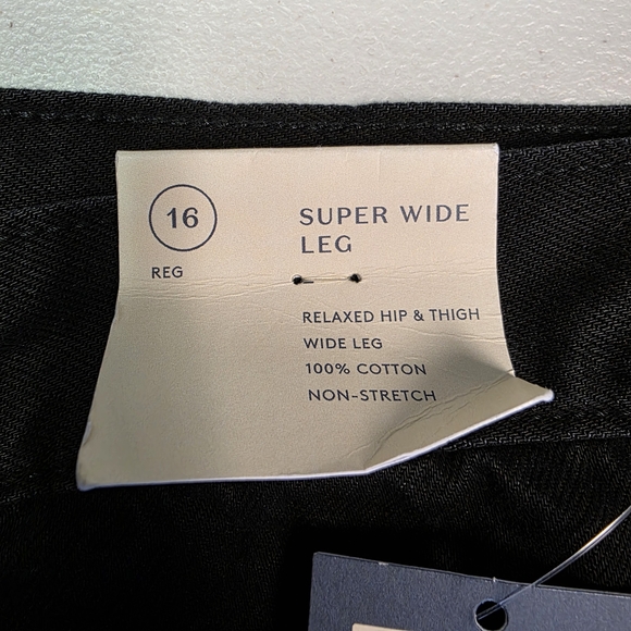 Universal Thread Women's Mid-Rise Super Wide Leg Jeans in Black Size 16 - Picture 4 of 7